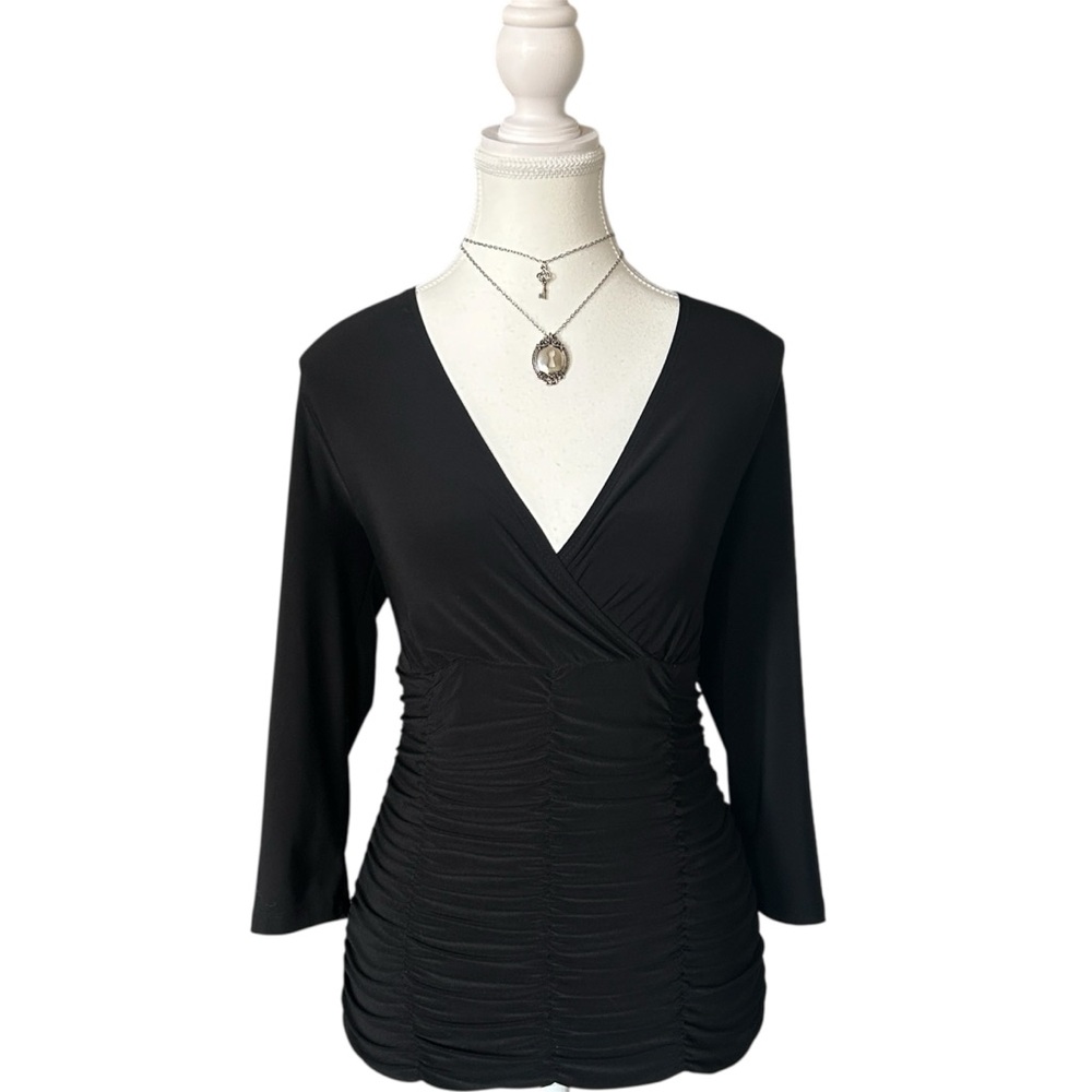 Y2K “Libra” Black V-Neck Scrunch Style Quarter Sleeve Top